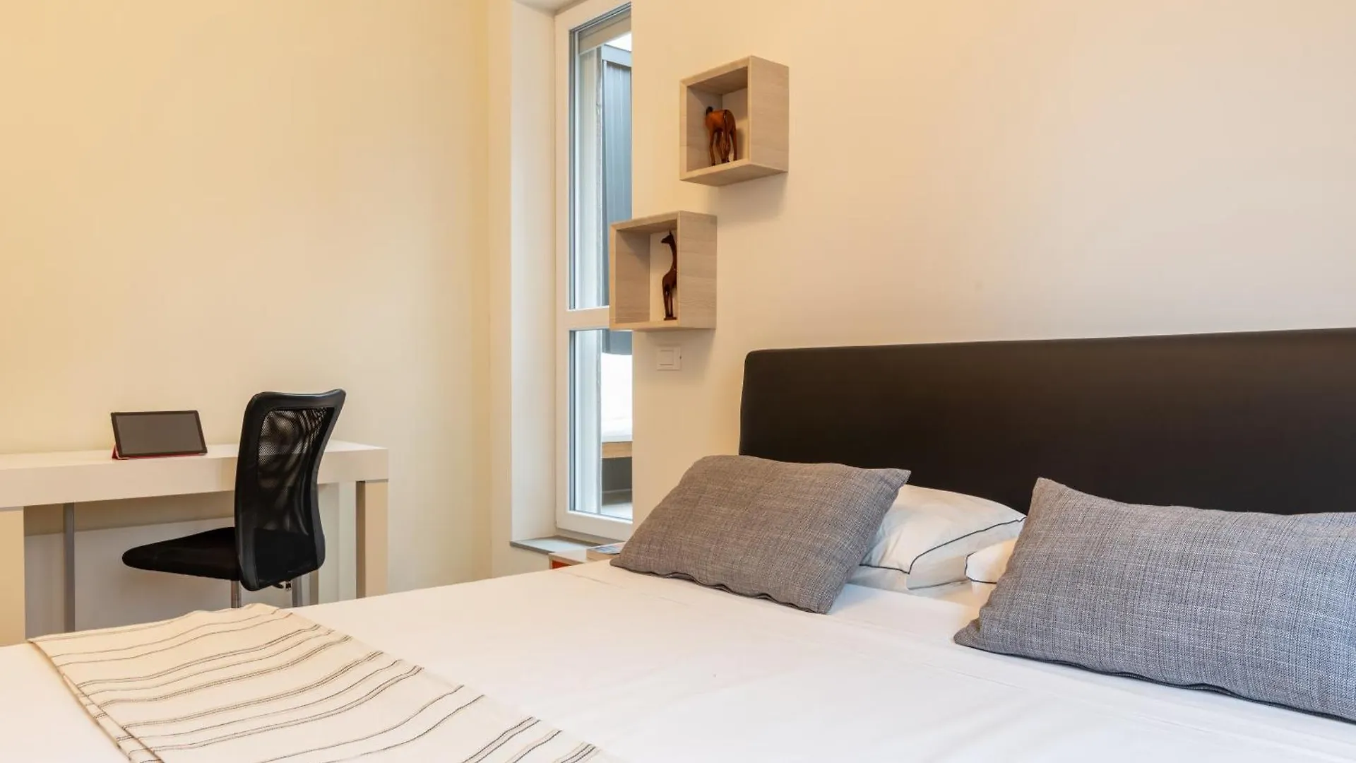 Bande Nere Flexyrent Apartment 밀라노